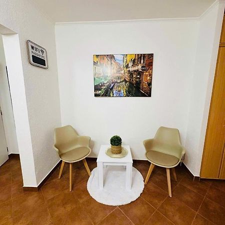 Apartament Apart For Rent Near Center Praga Zewnętrze zdjęcie